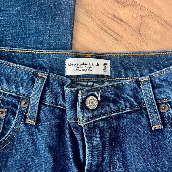 NWT Abercrombie & Fitch The 90's Straight Ultra High Rise Jeans 30 10 Long - Picture 9 of 11